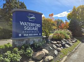 featured image of 950 Village Green Ln