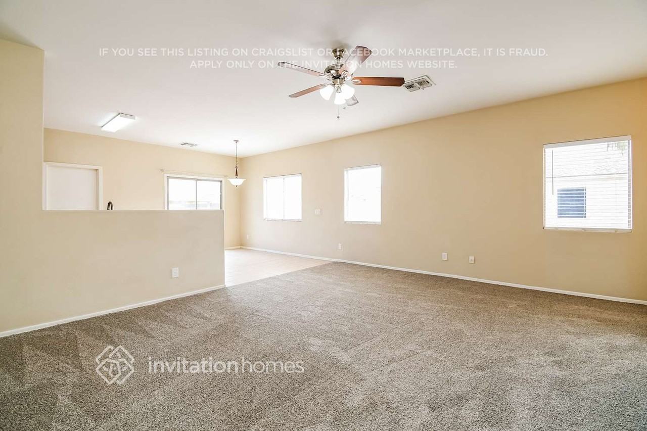 1182 E Desert Moon Trl - Photo 4 of 17