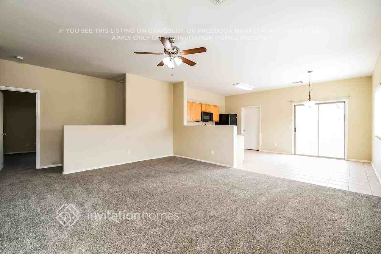 1182 E Desert Moon Trl - Photo 5 of 17