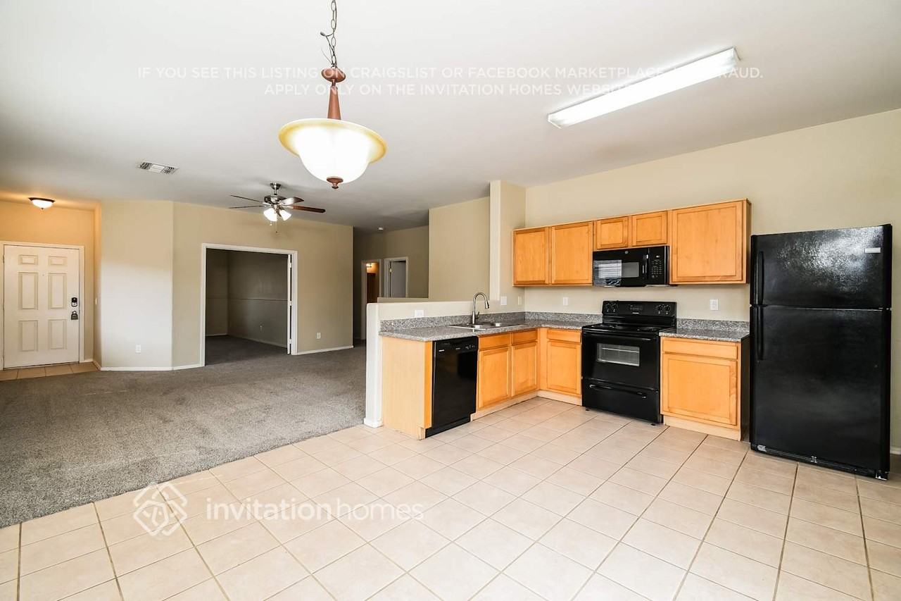 1182 E Desert Moon Trl - Photo 7 of 17