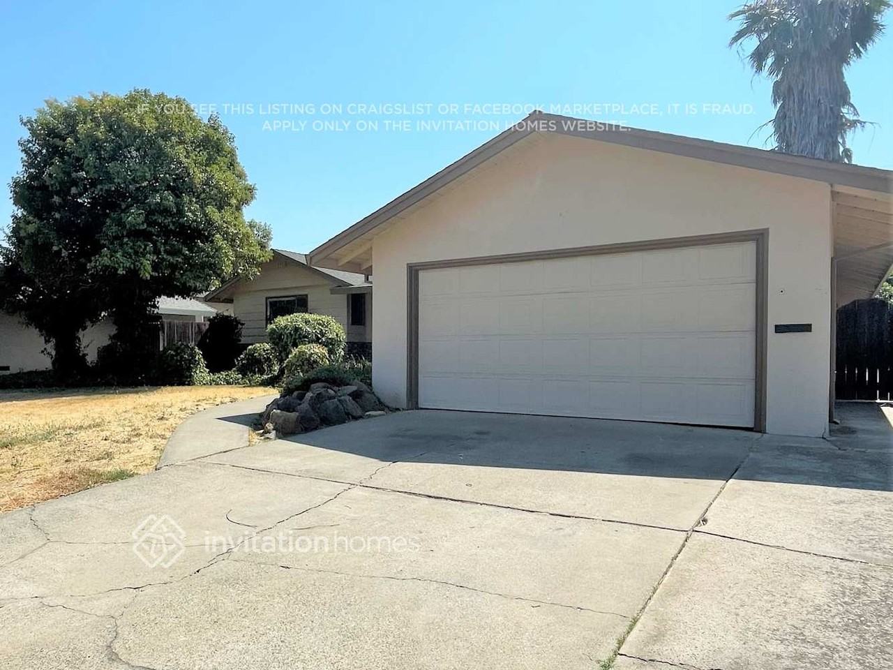 7030 Tamoshanter Way - Photo 3 of 13