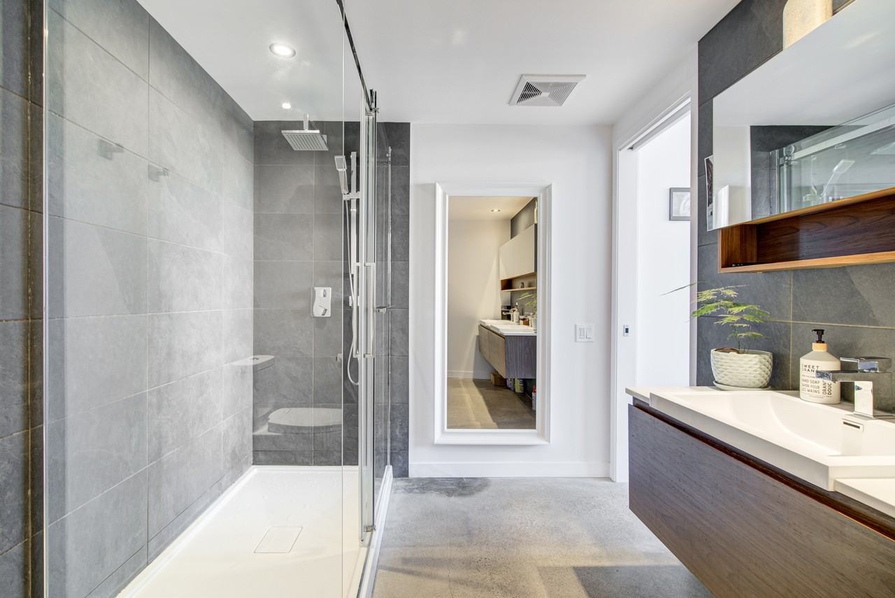 3140 Rue Joseph #8 - Photo 2 of 8