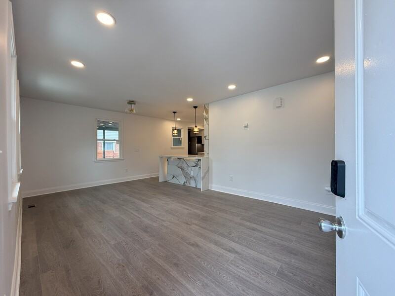 2763 Catalina Ave - Photo 3 of 19