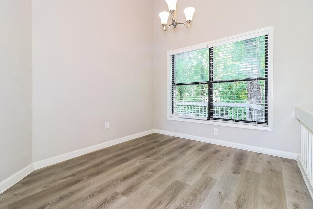 3684 Linwood Way - Photo 6 of 17
