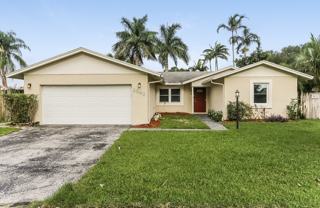 9842 Spanish Isles Dr - Photo 1 of 1