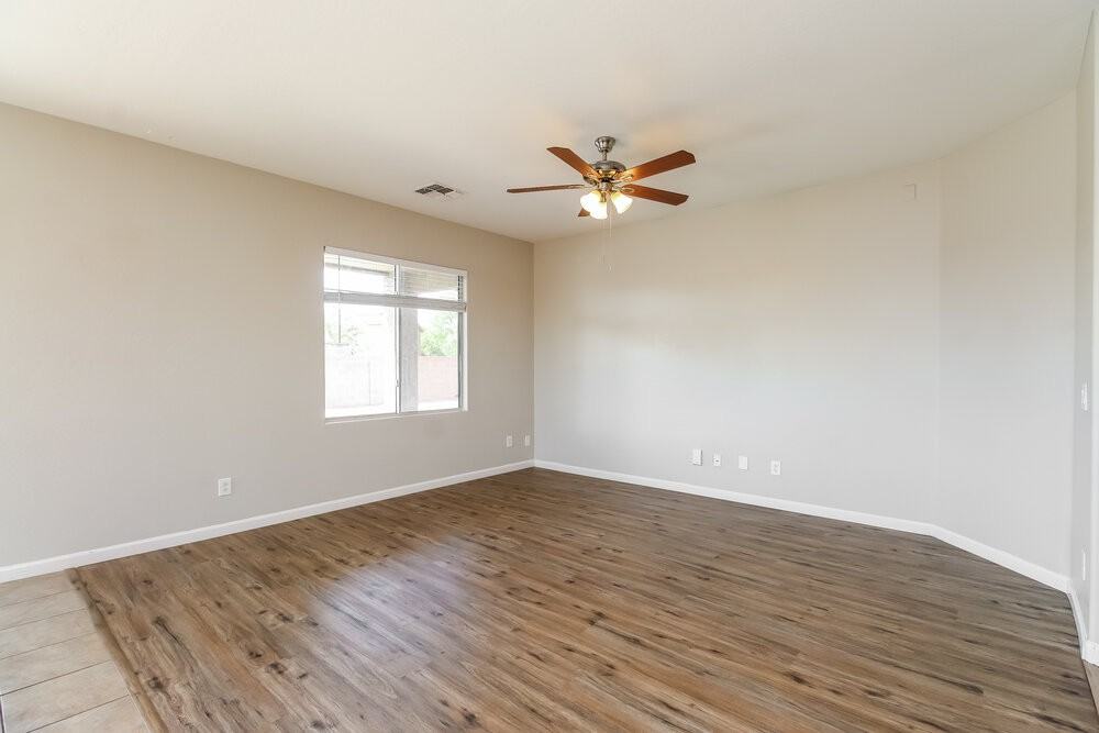 25505 W Blue Sky Way - Photo 3 of 16