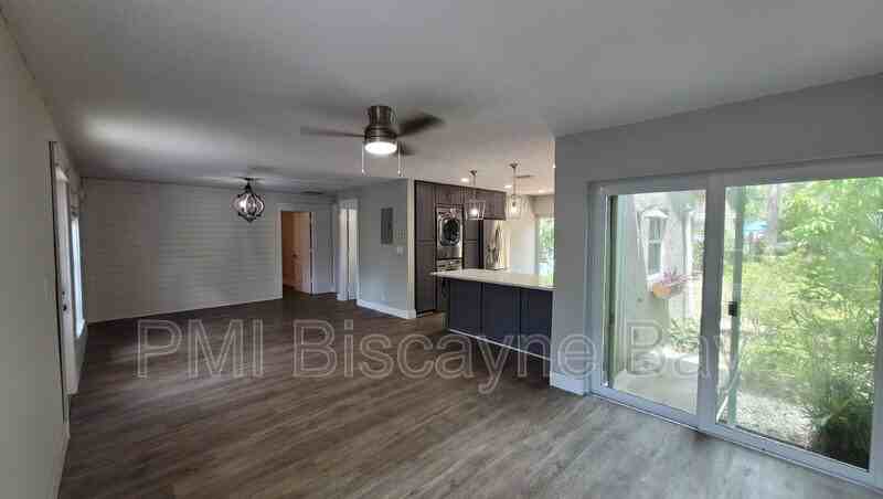 1309 Nw 89th Dr - Photo 2 of 16