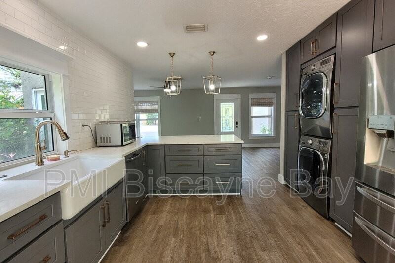 1309 Nw 89th Dr - Photo 6 of 16