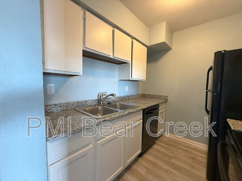 8523 Hearth Dr #35 - Photo 7 of 28