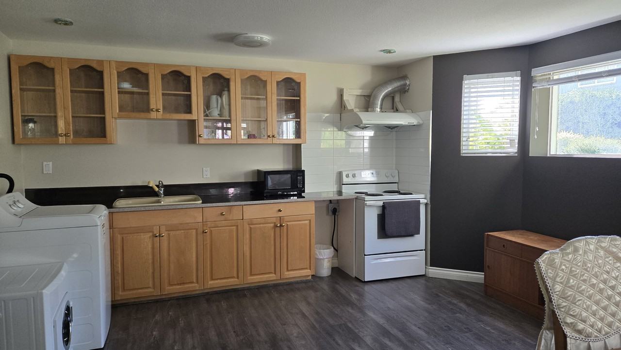 8125 McGregor Avenue - Photo 4 of 7