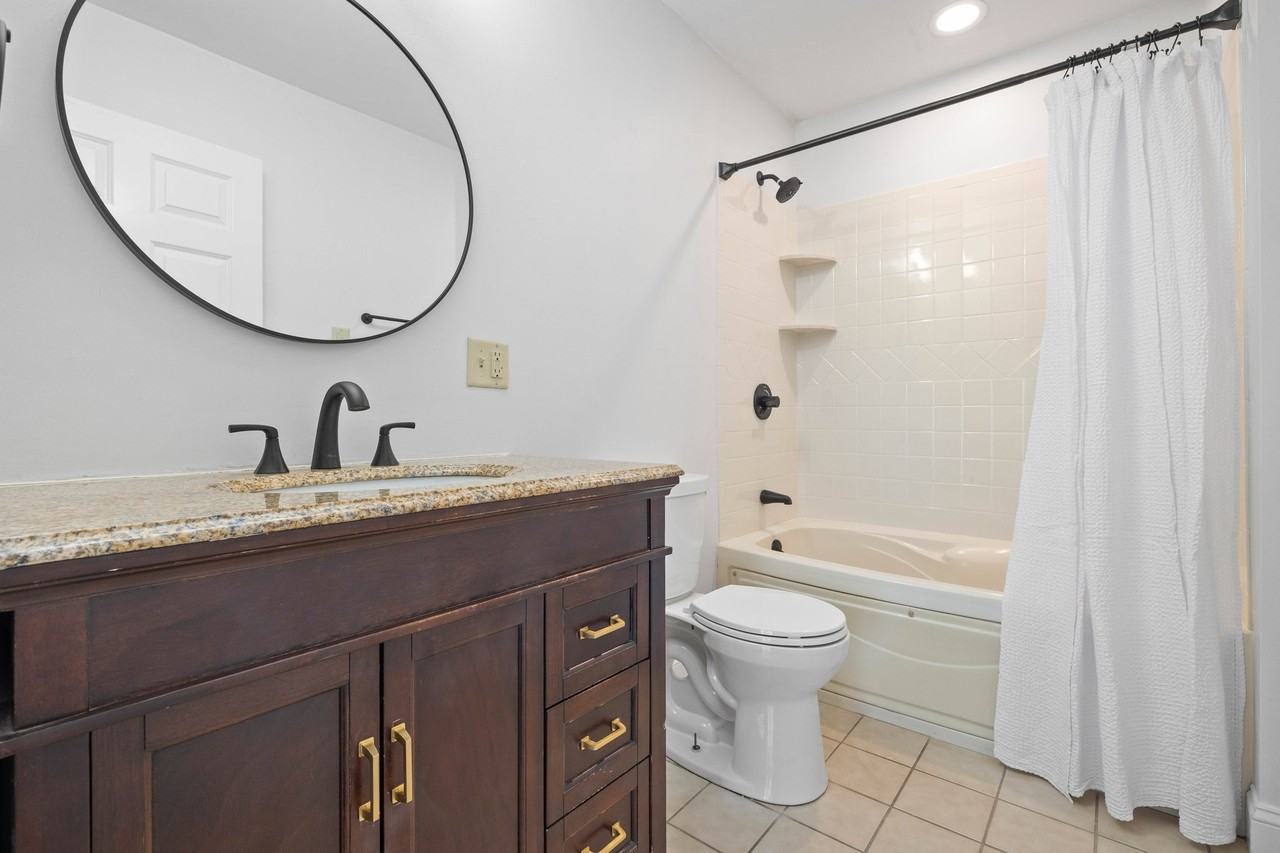 39 Fenton St #7 - Photo 6 of 25