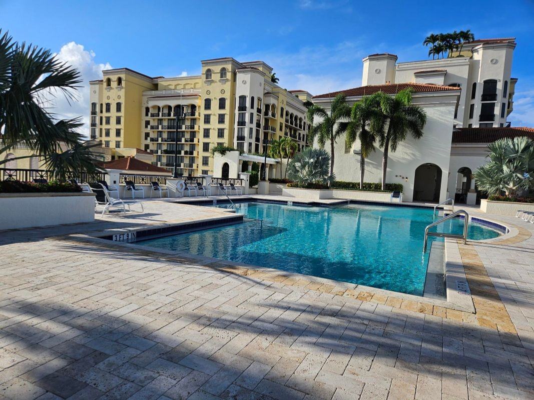 801 S Olive Ave ##437 - Photo 2 of 11