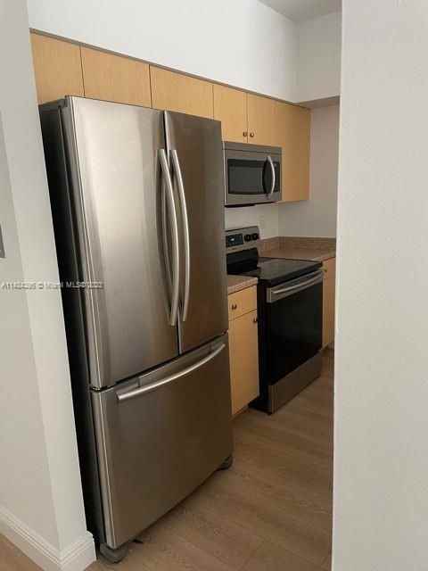616 Clearwater Park Rd ##818 - Photo 6 of 12