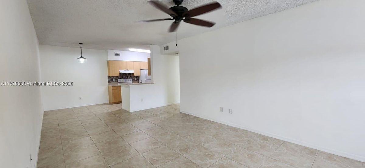 10342 Fox Trail Rd S ##342 - Photo 5 of 8