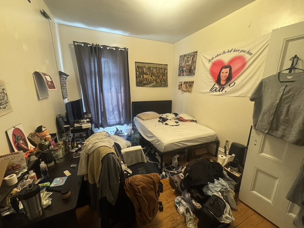 230 Roxbury St #4 - Photo 6 of 7