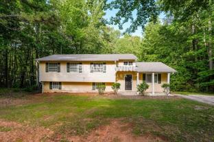 1034 Sandy Ridge Rd - Photo 1 of 1