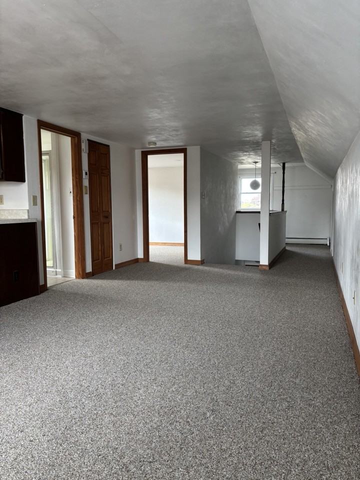 1703 26th St - Photo 5 of 10