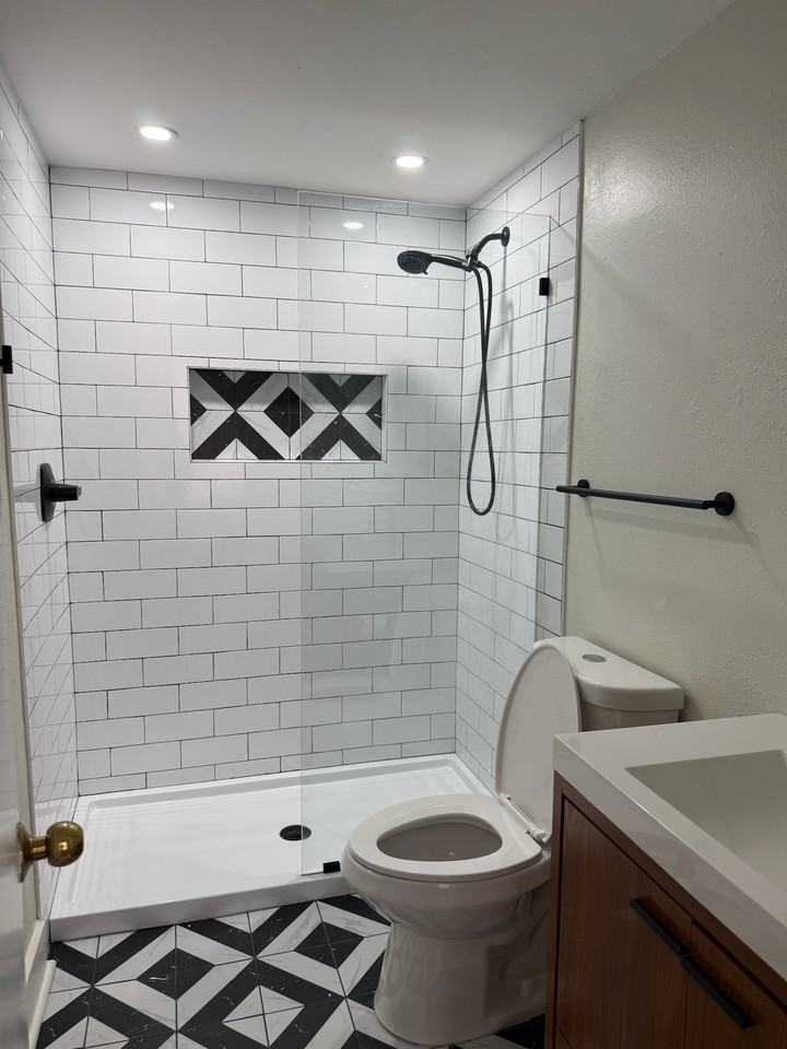 2013 Camp St #A - Photo 6 of 13