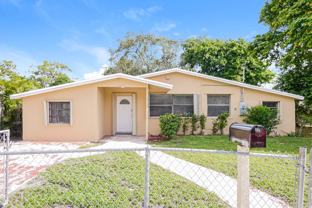 1901 Nw 152nd St - Photo 1 of 1