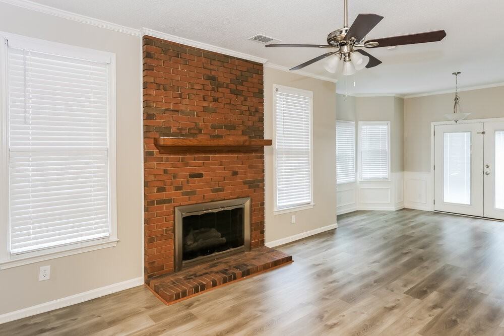 4110 Woodbury Ter Nw - Photo 6 of 17