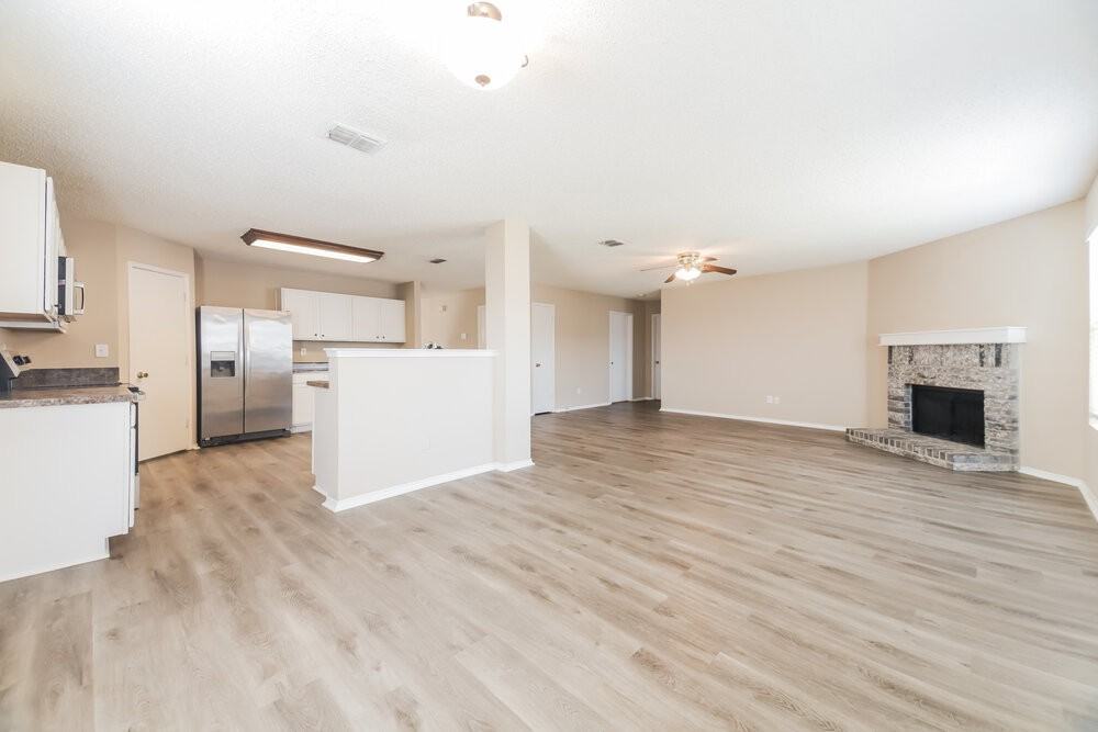 2536 Timberbrook Trl - Photo 4 of 17