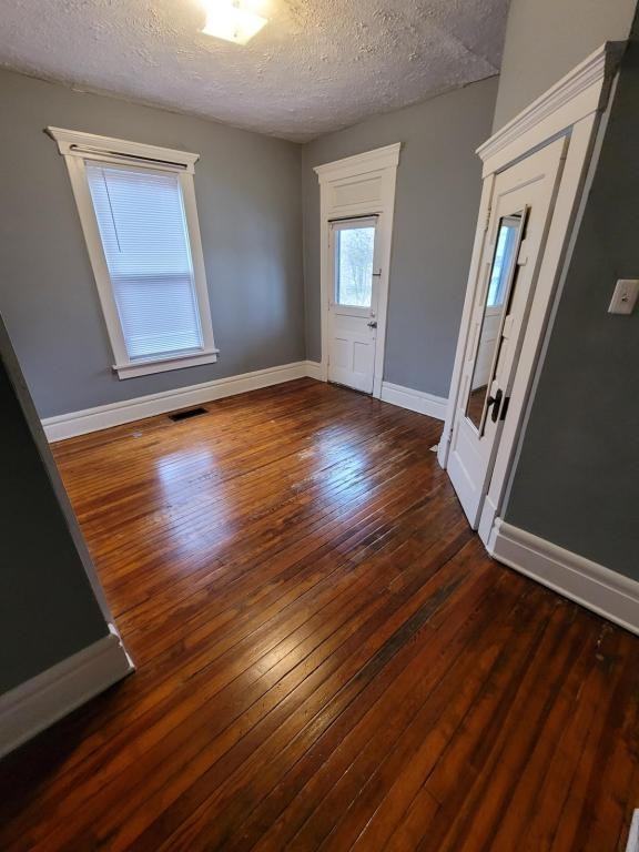 70 E Hudson St - Photo 6 of 14