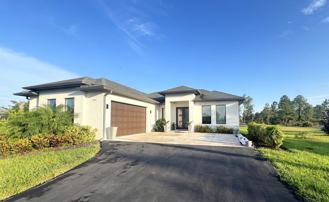 3724 56th Ave Ne - Photo 1 of 1