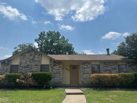 5017 Walker Dr - Photo 1 of 1