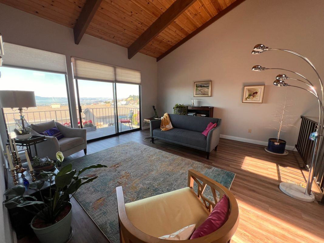 37 Binnacle Hl - Photo 3 of 50