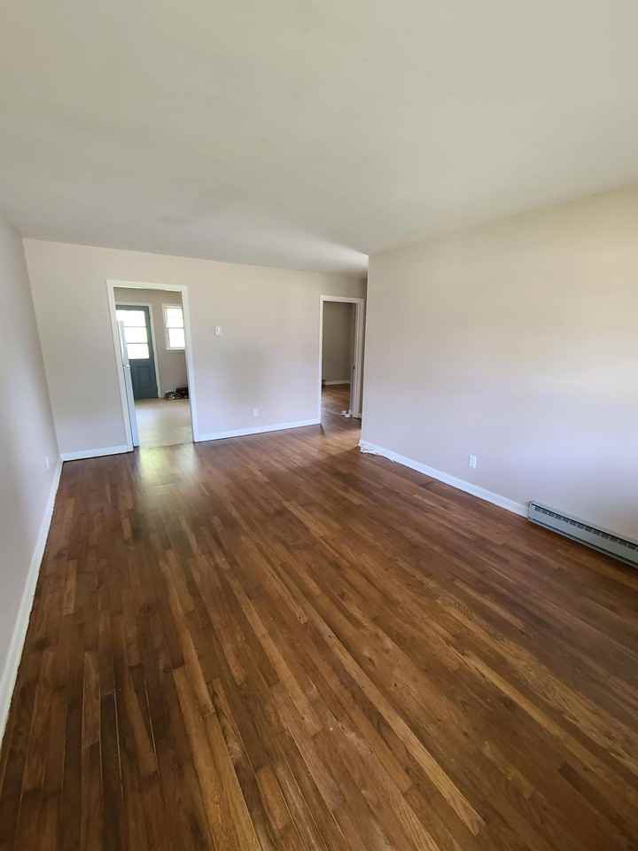 1413 Ardmore Dr #B - Photo 2 of 10