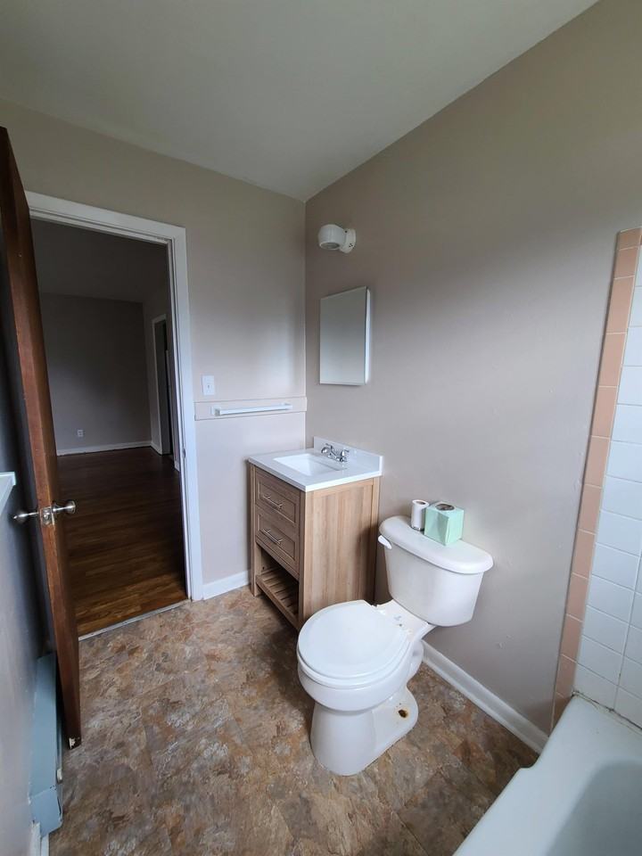 1413 Ardmore Dr #B - Photo 7 of 10