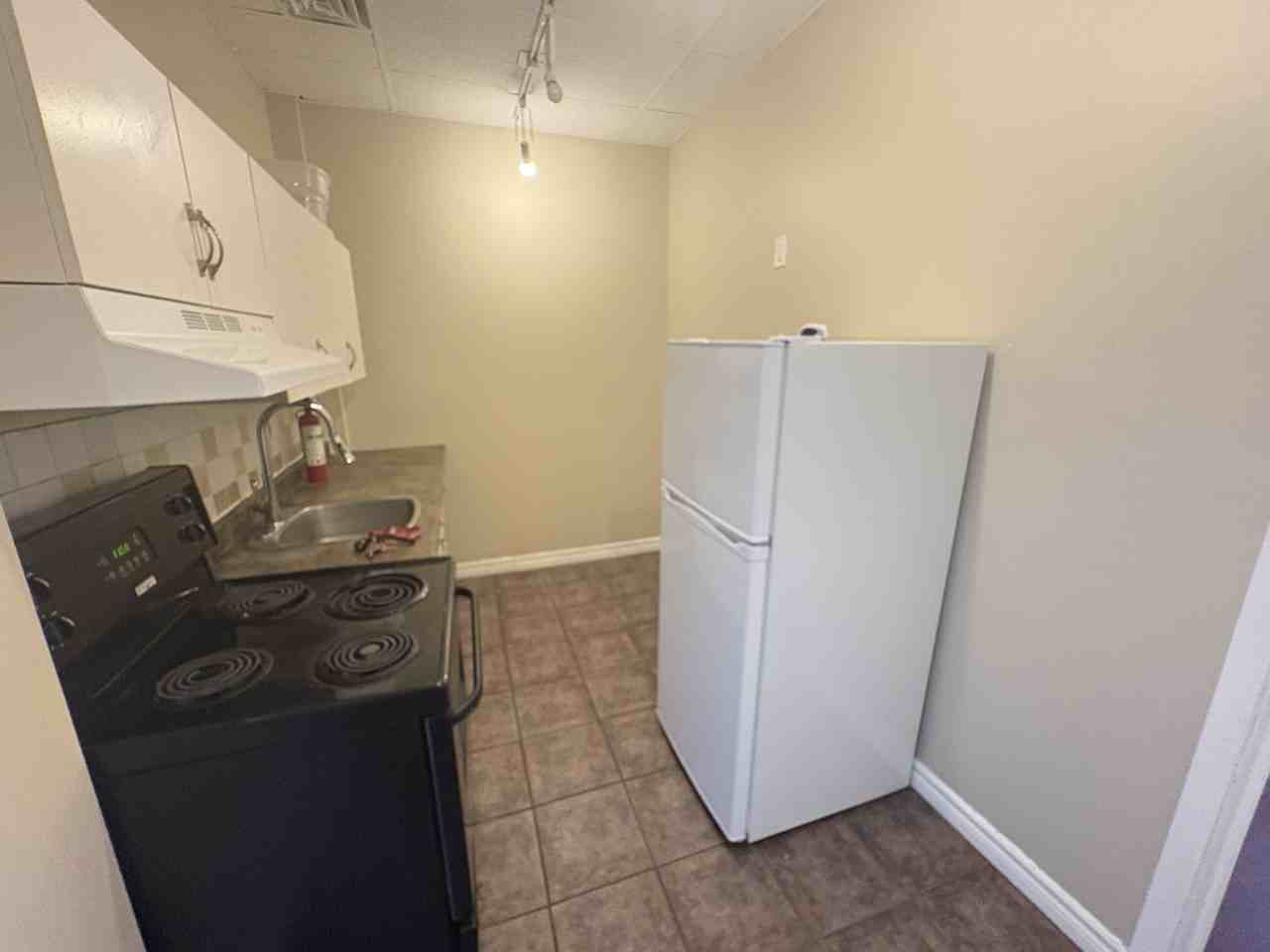 7 Mary unit 201 - Photo 2 of 12