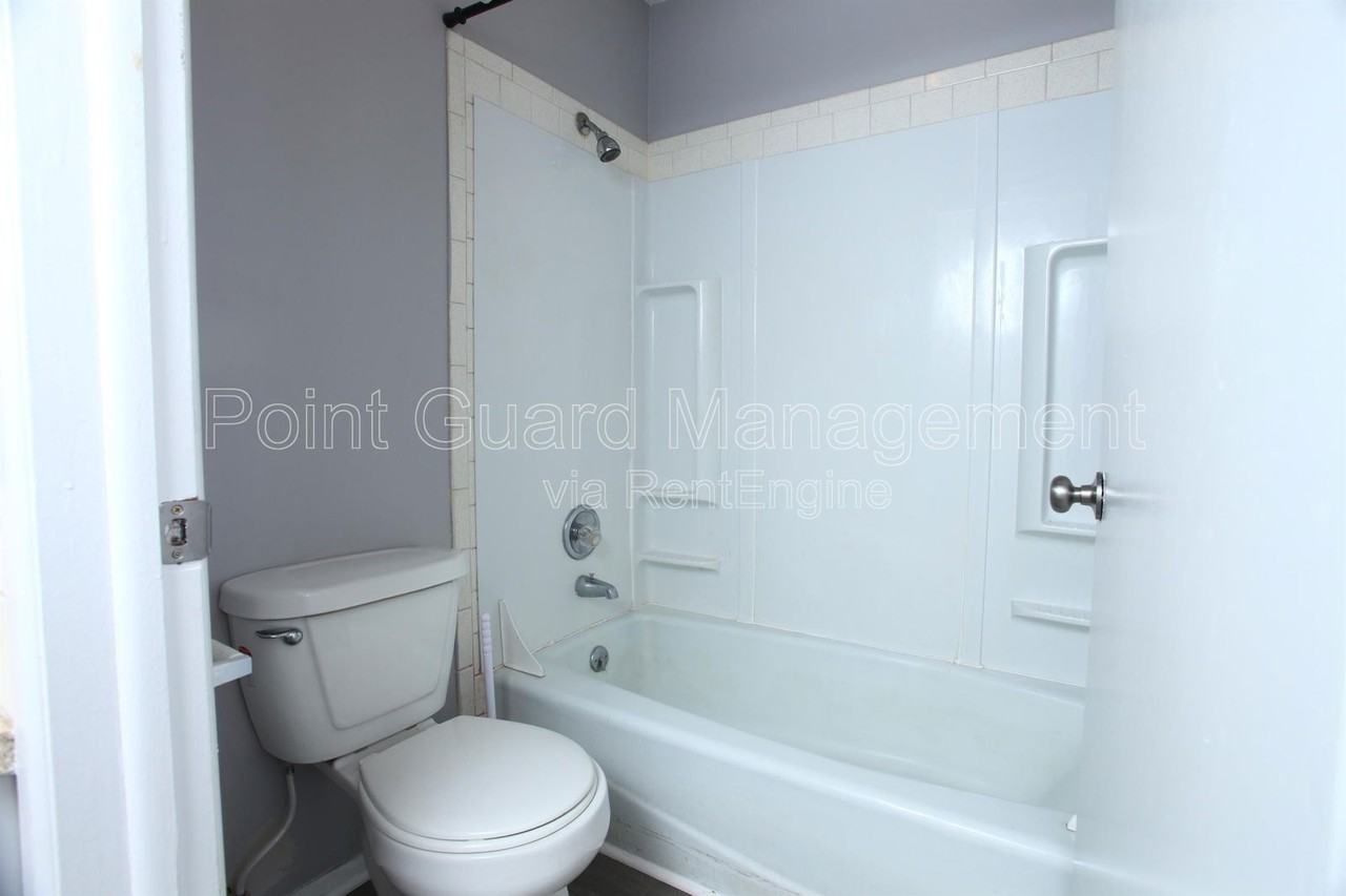 7411 W Newell St #7411A - Photo 5 of 11