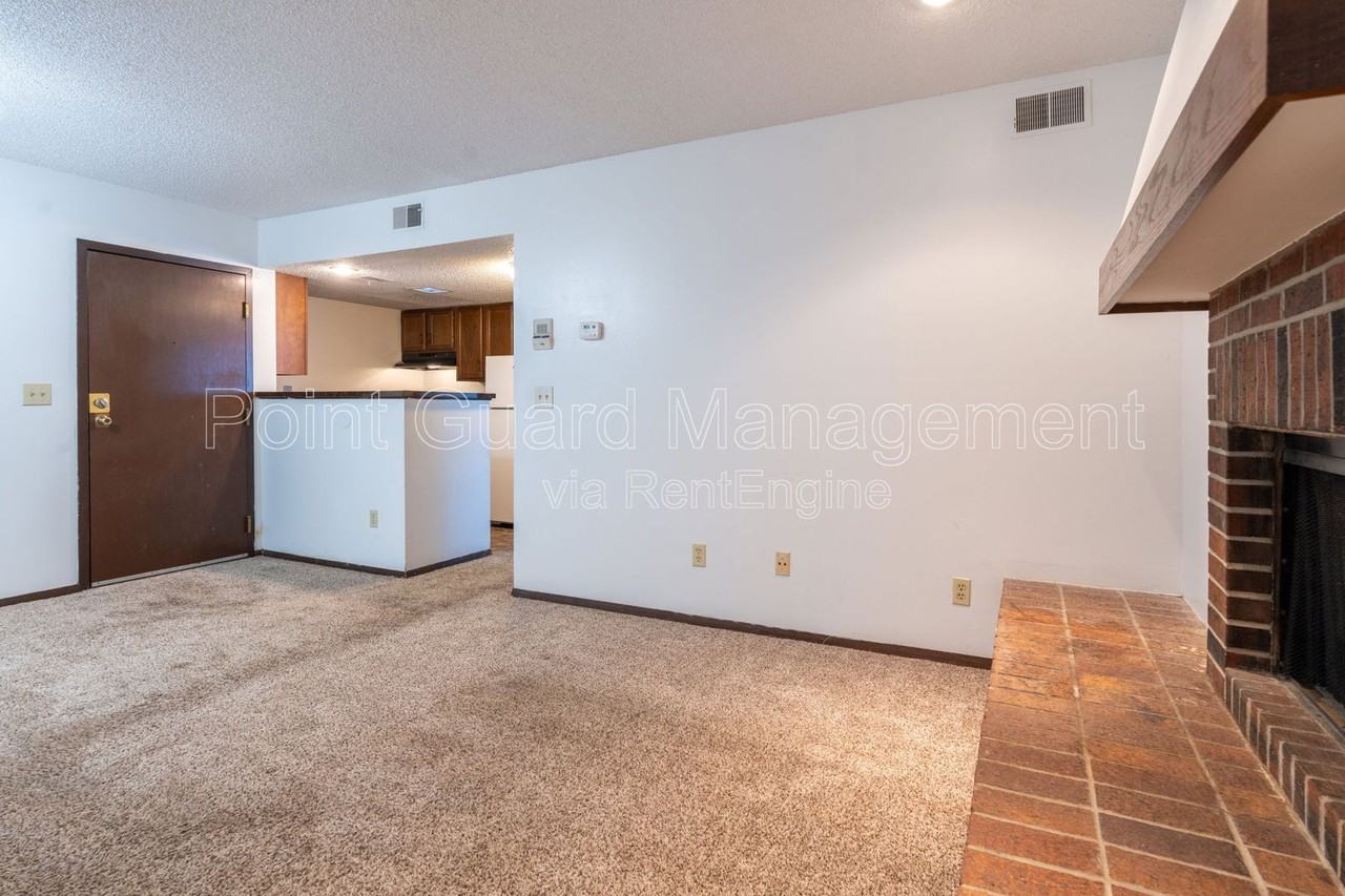 900 N Waco Ave #2206