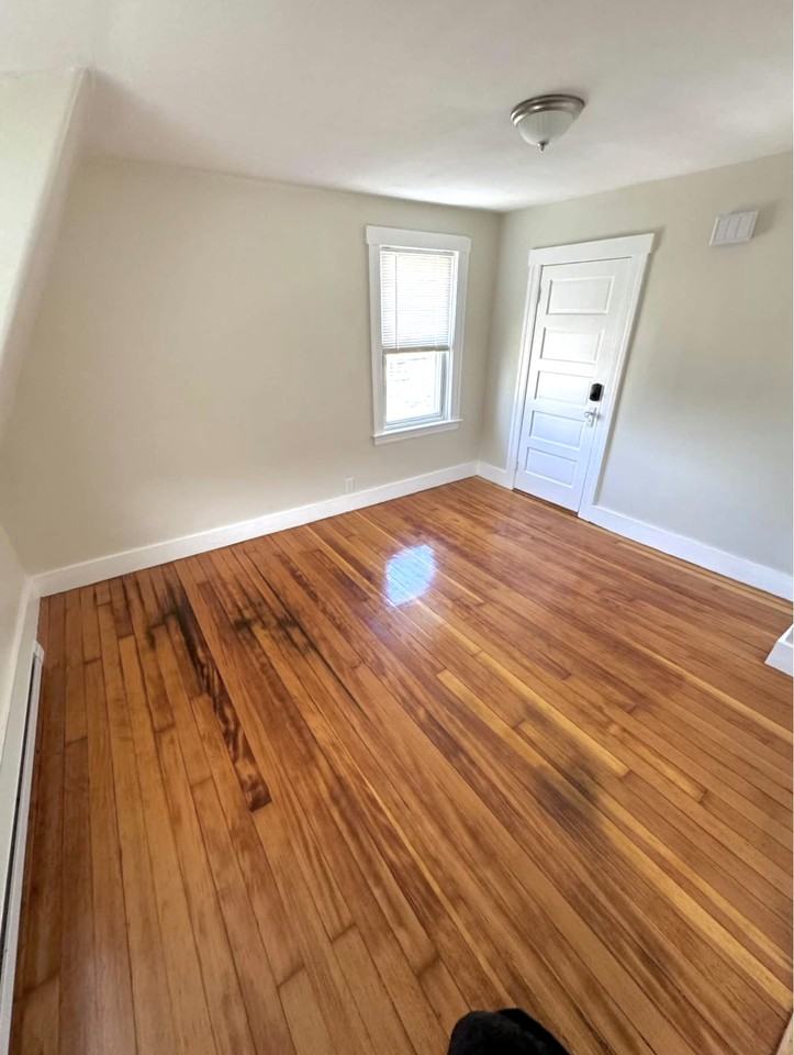 14 Nelson St #3 - Photo 3 of 6