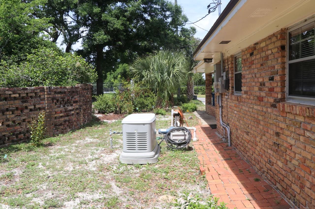 21 Highpoint Dr #NA - Photo 7 of 26