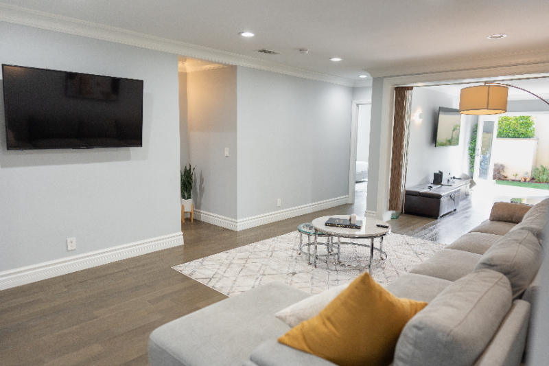 1020 Fonthill Ave - Photo 5 of 20