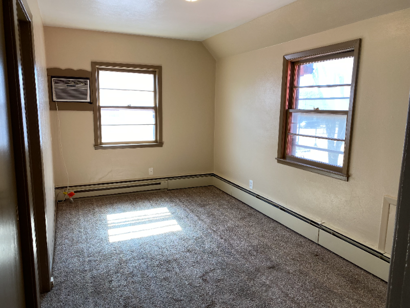 227 Central Ave S #6 - Photo 7 of 12