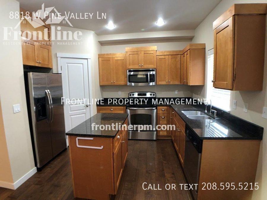 8818 West Pine Valley Lane - Photo 6 of 14