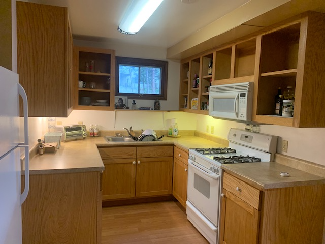 2220 Carriage Drive - Photo 6 of 11