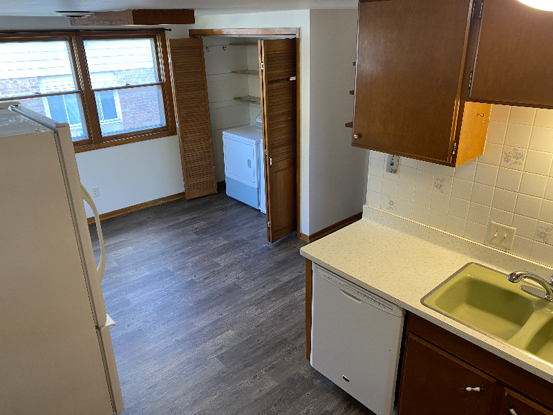 38 State St - Photo 2 of 14