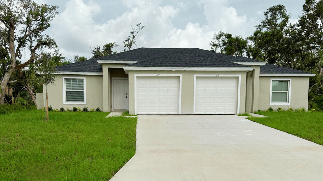 451 Warrington Boulevard - Photo 3 of 15