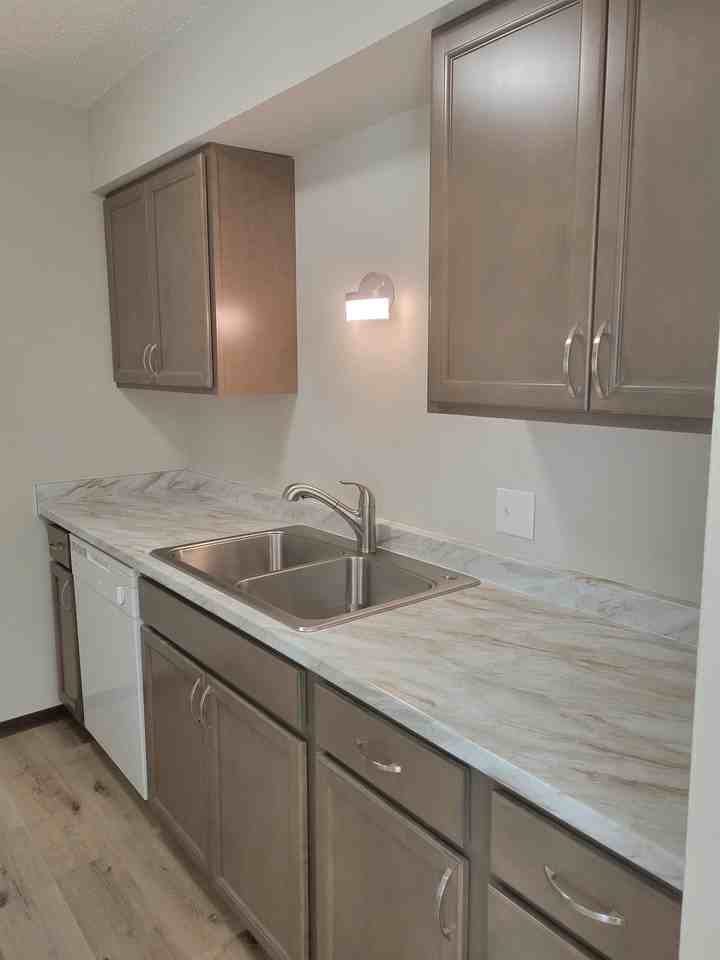 Tanglefoot Manor - Photo 3 of 11