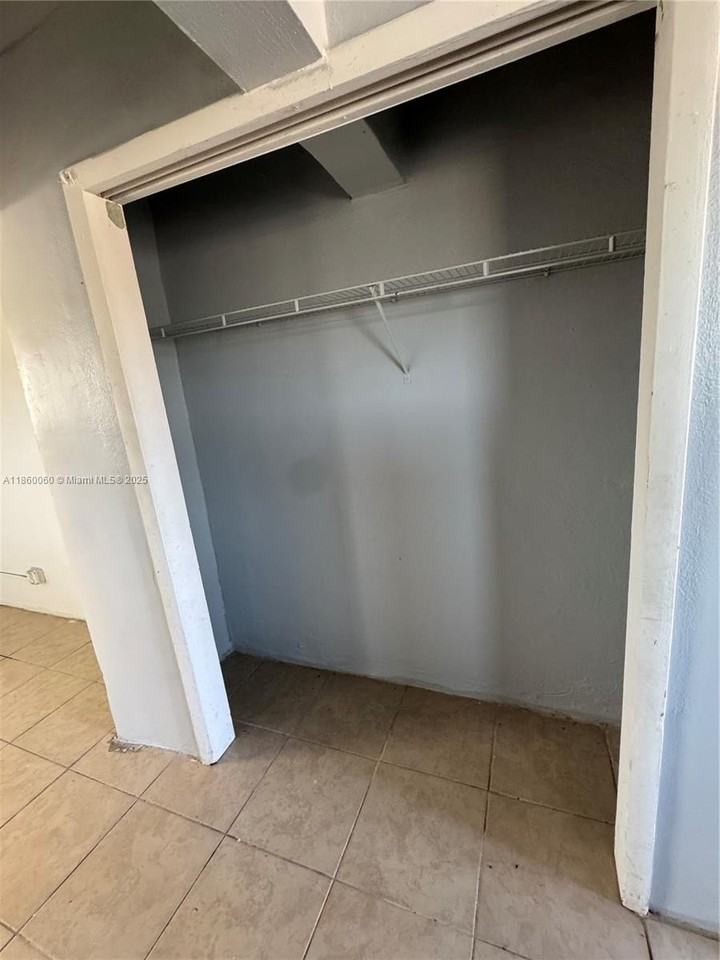 354 Rardin Ave #12 - Photo 2 of 11