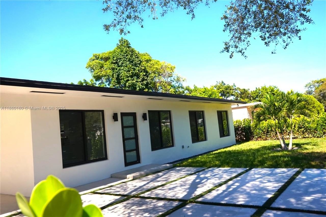 53 Nw 68th St #0 - Photo 4 of 36