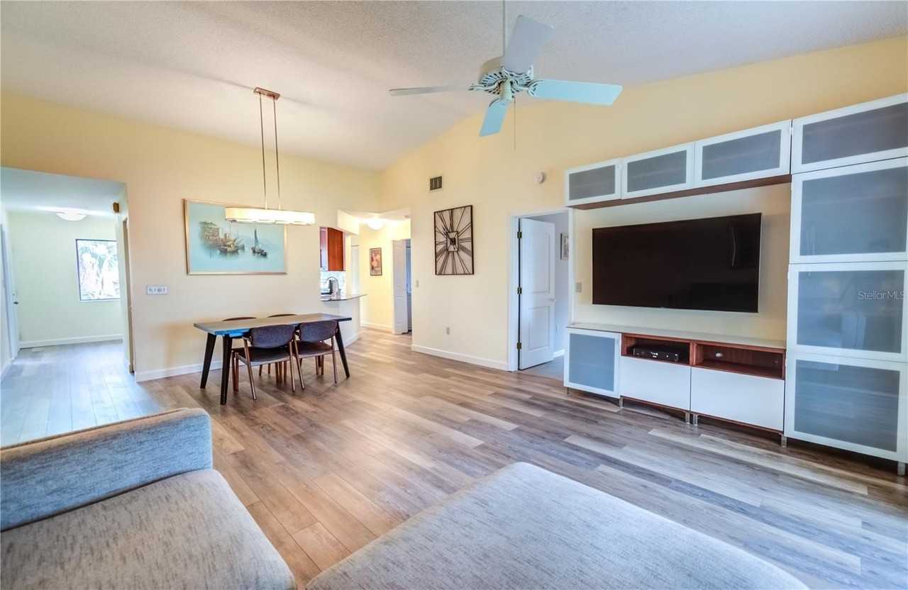 600 Carriage House Ln #201 - Photo 4 of 23