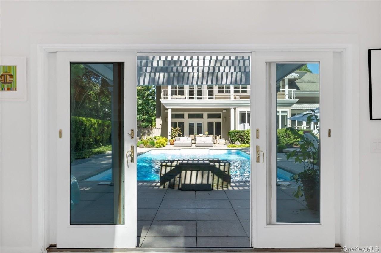 170 Northside Dr - Photo 3 of 32