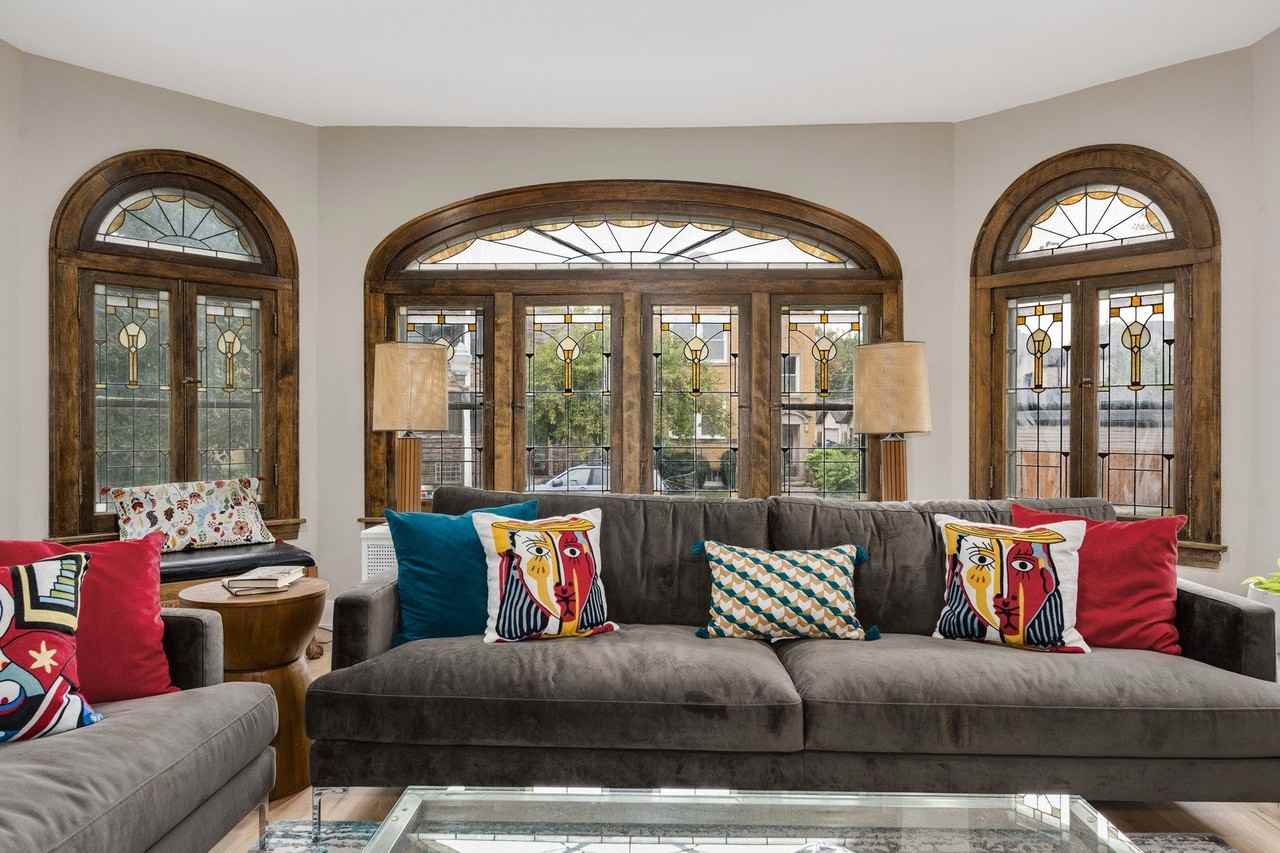 6739 N Rockwell St - Photo 6 of 26