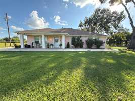 featured image of 5215 Milam Rd