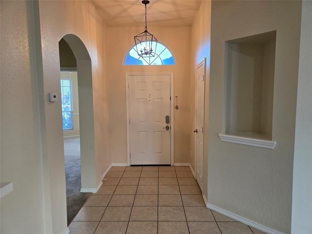 624 Caravan Dr - Photo 4 of 26